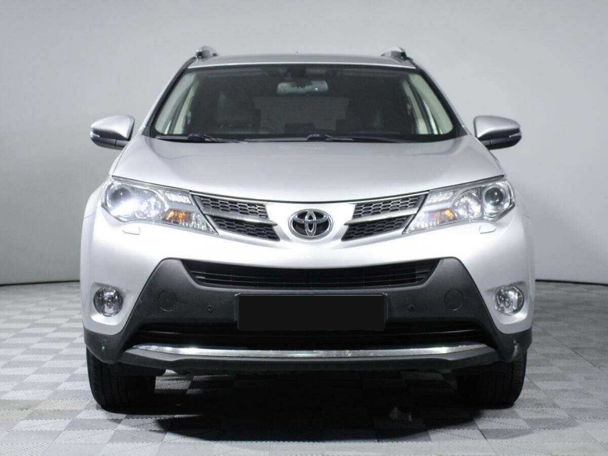 Toyota RAV4 б/у, 2014, Автоматическая. Фото: #1