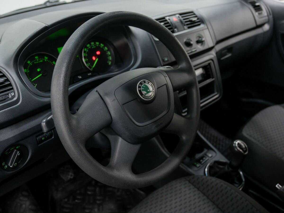 Skoda Fabia б/у, 2012, Механическая. Фото: #17