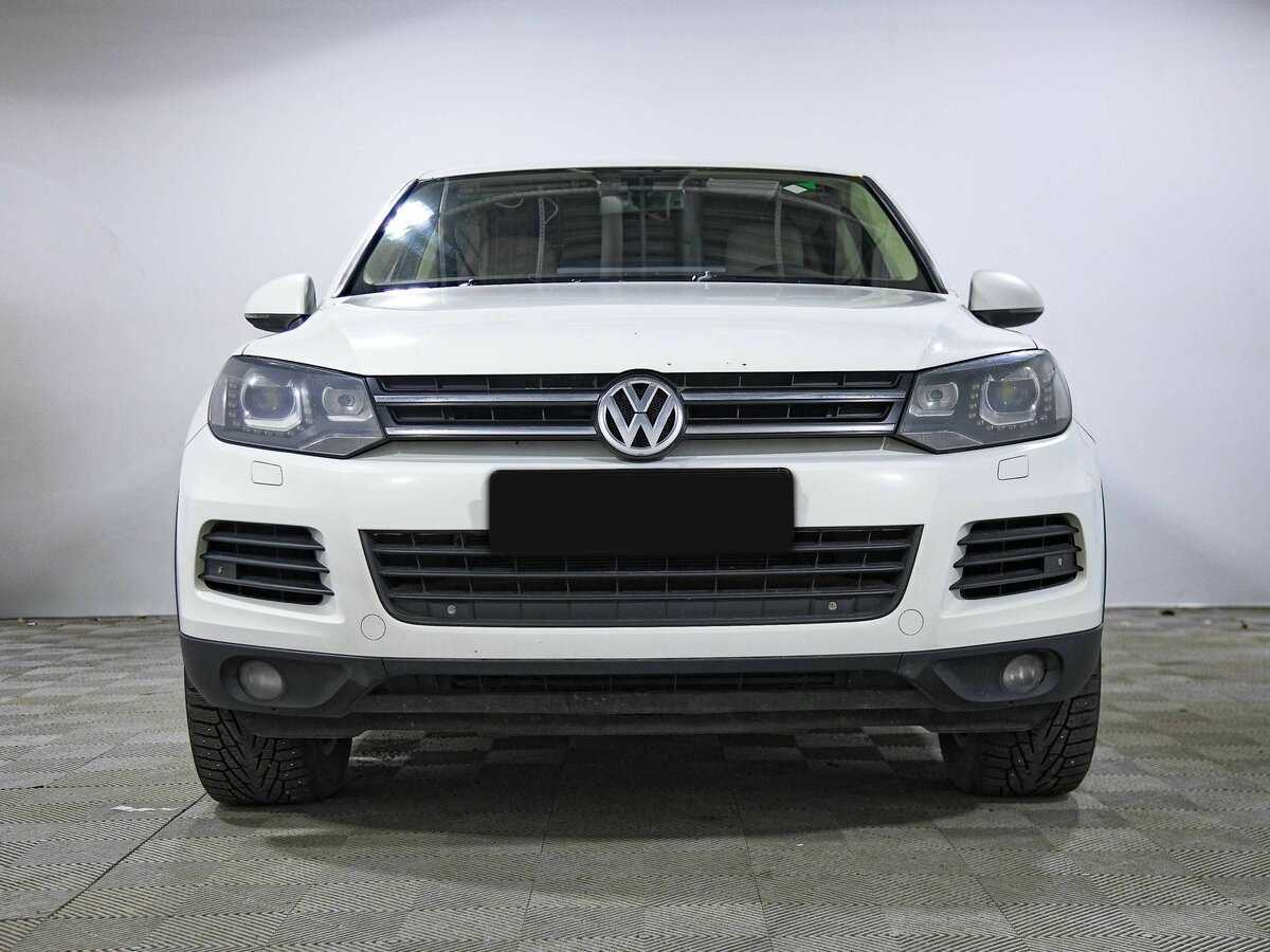 Volkswagen Touareg б/у, 2013, Автоматическая. Фото: #1