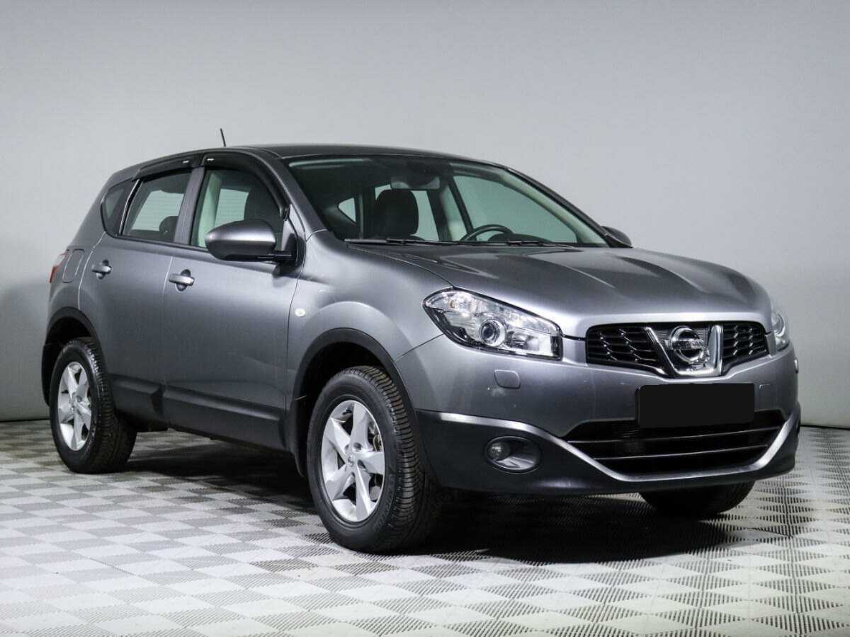 Nissan Qashqai б/у, 2012, Механическая. Фото: #2