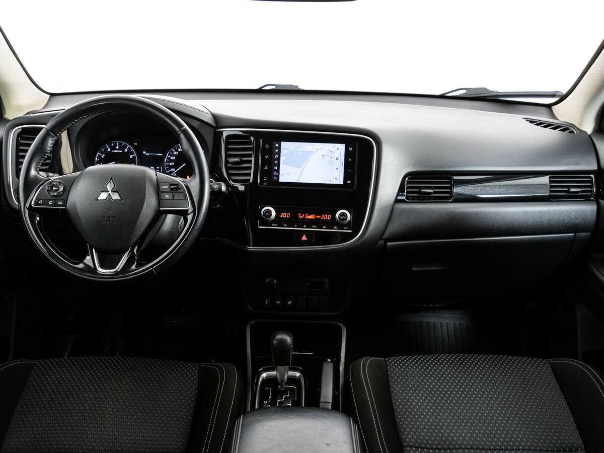 Mitsubishi Outlander б/у, 2020, Вариатор. Фото: #7