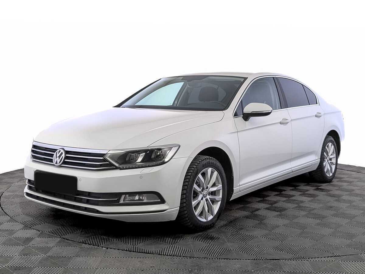 Volkswagen Passat б/у, 2019, Роботизированная. Посмотреть фото