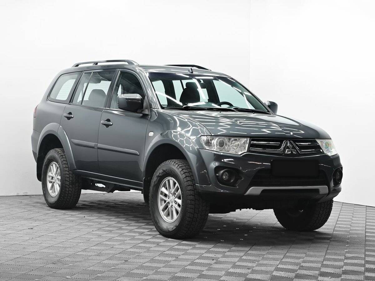 Mitsubishi Pajero Sport б/у, 2014, Механическая. Фото: #1
