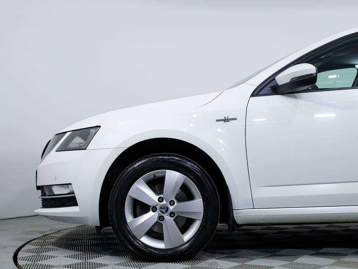 Skoda Octavia б/у, 2018, Механическая. Фото: #8