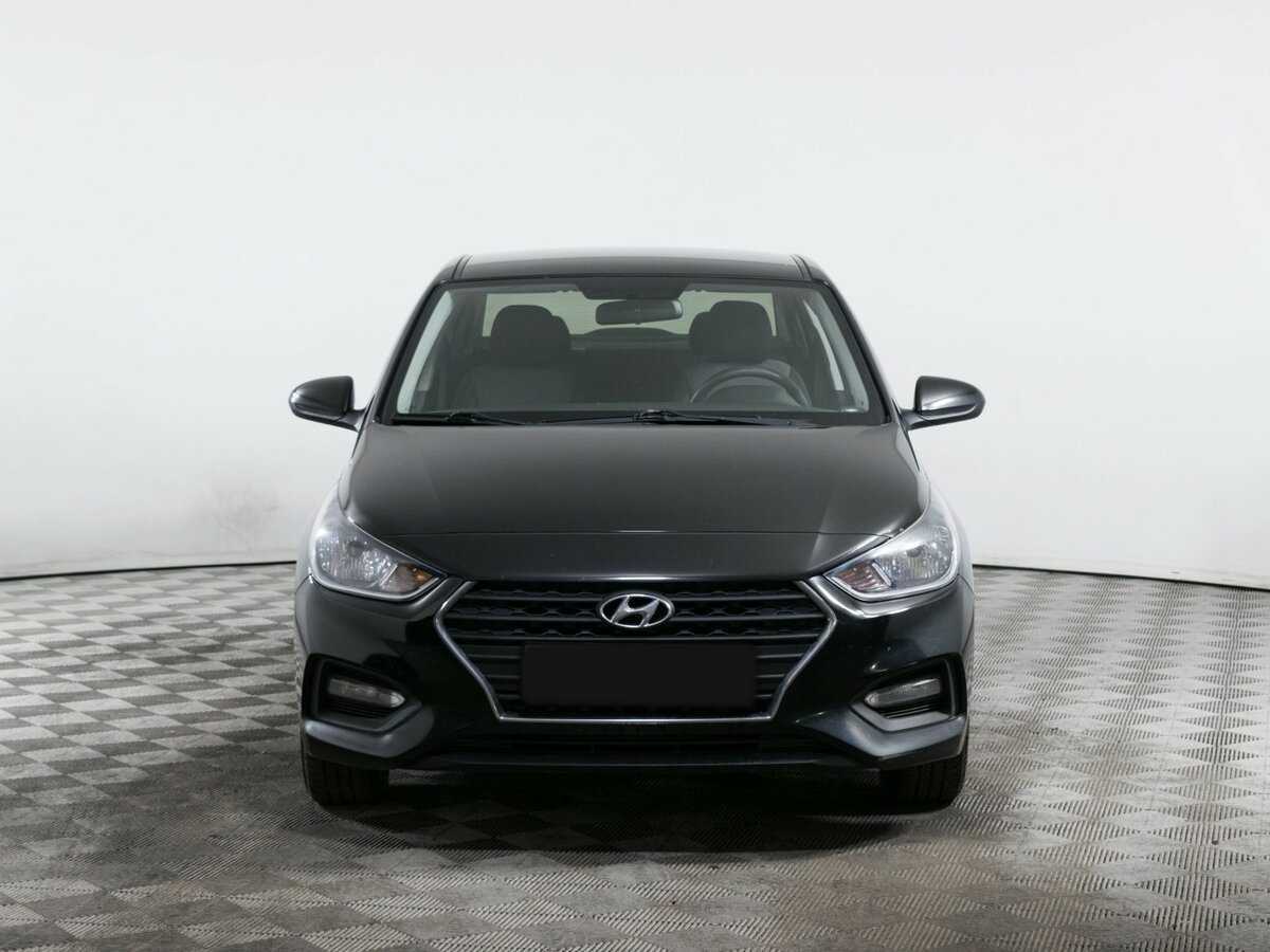 Hyundai Solaris б/у, 2018, Механическая. Фото: #1