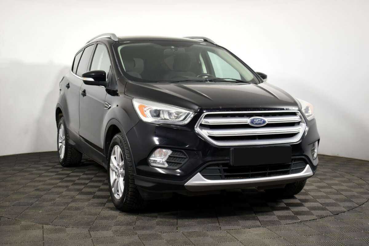 Ford Kuga б/у, 2017, Автоматическая. Фото: #2