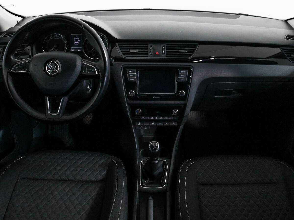 Skoda Rapid б/у, 2017, Механическая. Фото: #8