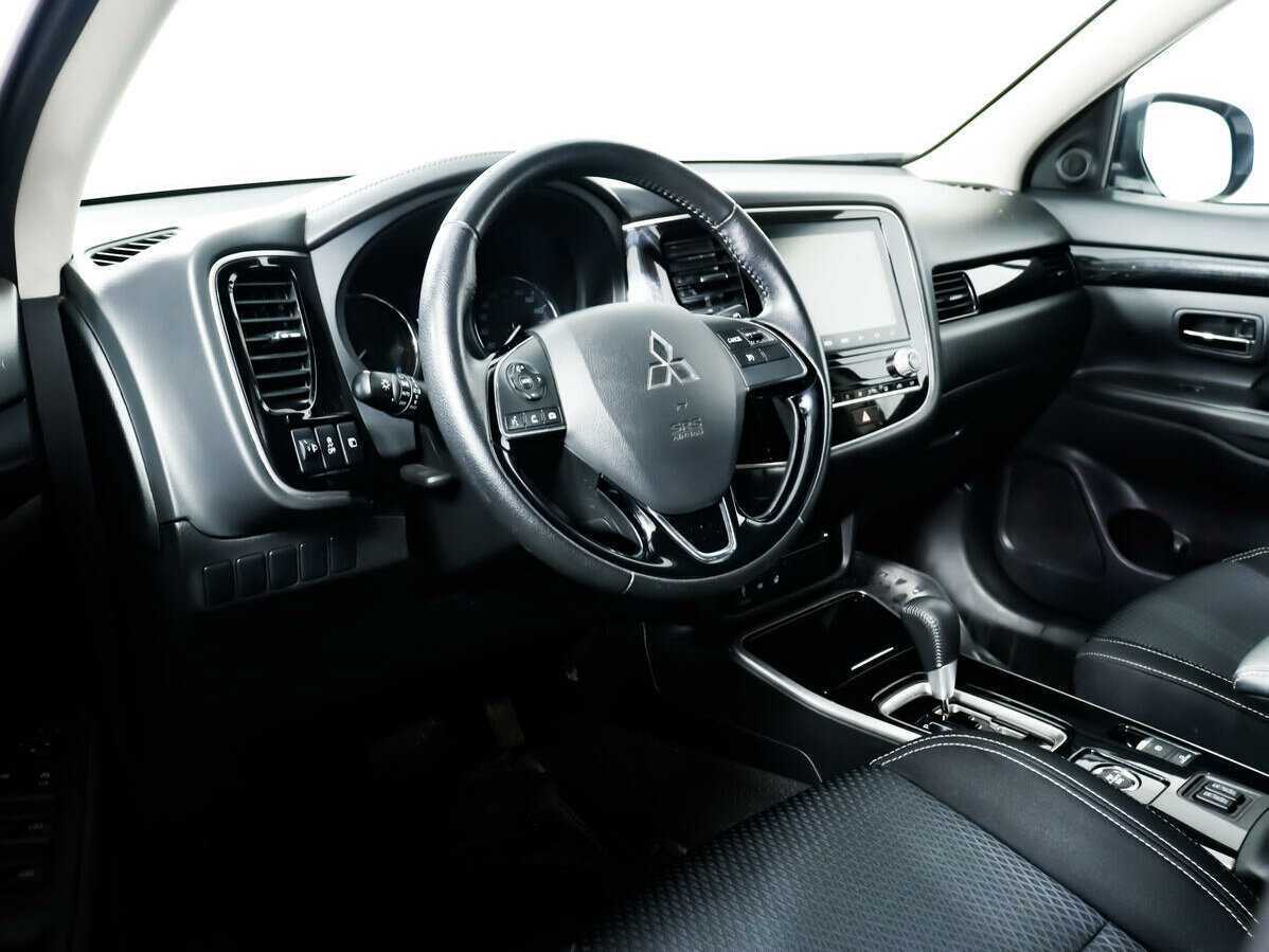 Mitsubishi Outlander б/у, 2020, Вариатор. Фото: #10