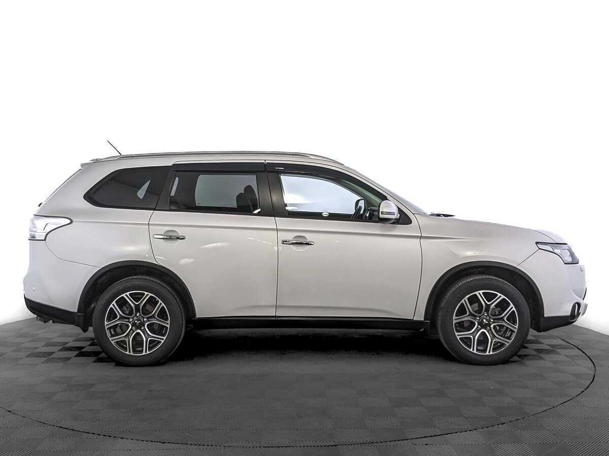 Mitsubishi Outlander б/у, 2014, Вариатор. Фото: #3