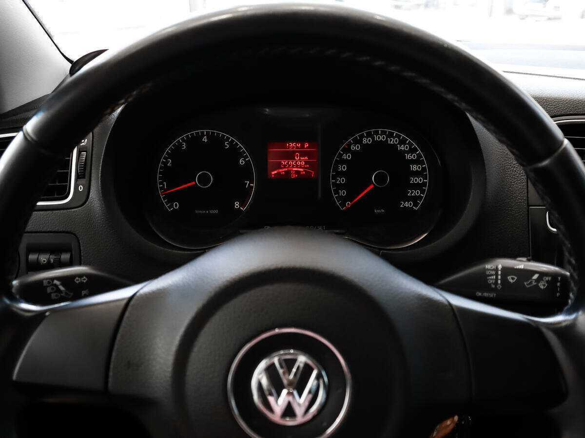 Volkswagen Polo б/у, 2013, Автоматическая. Фото: #13