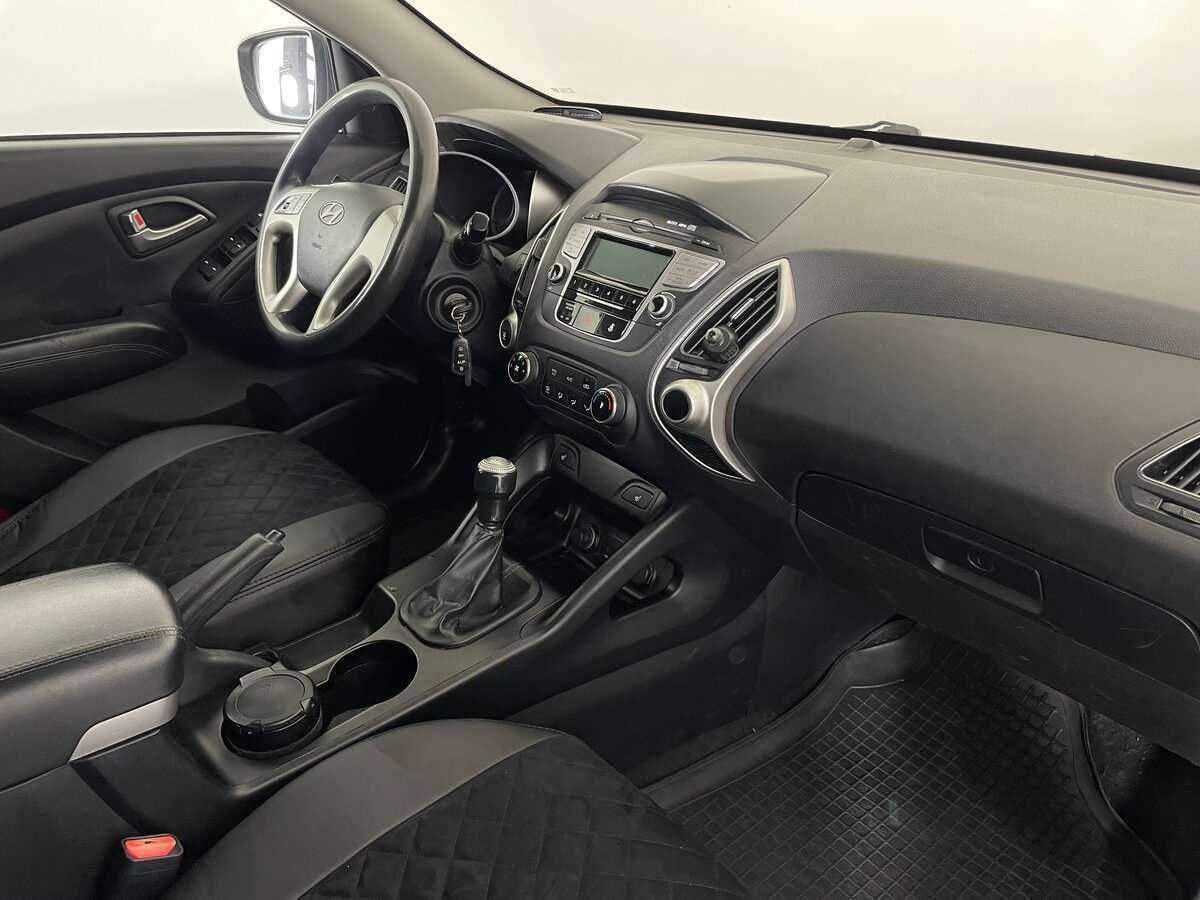 Hyundai ix35 б/у, 2013, Механическая. Фото: #11