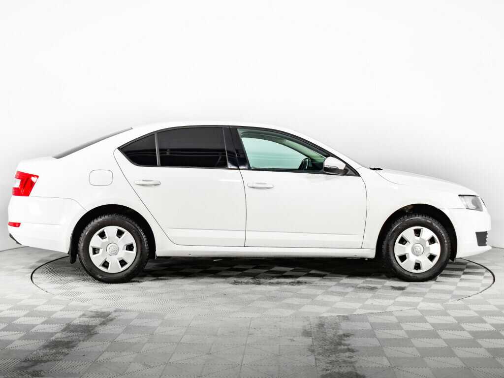 Skoda Octavia б/у, 2014, Механическая. Фото: #3