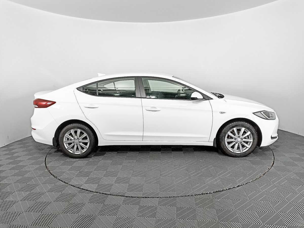 Hyundai Elantra б/у, 2017, Автоматическая. Фото: #3