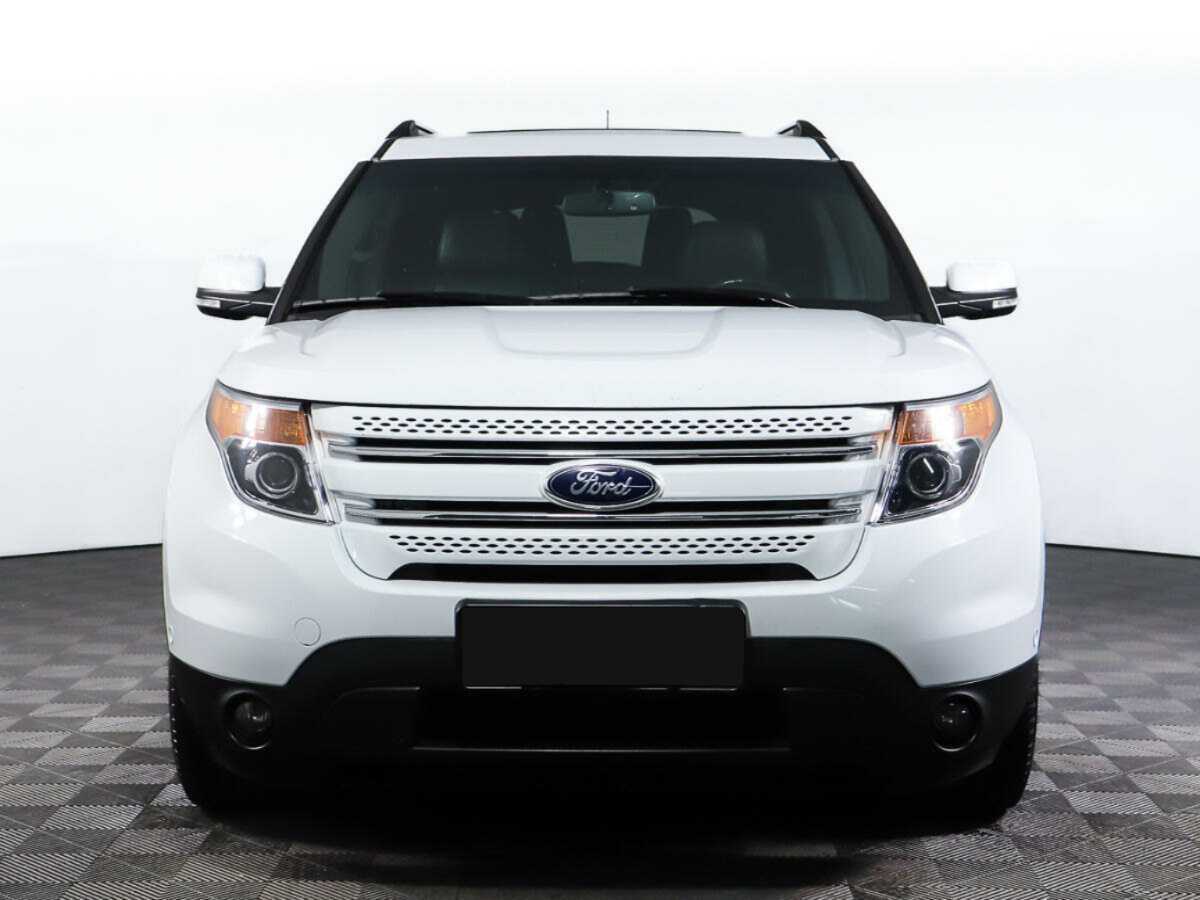 Ford Explorer б/у, 2013, Автоматическая. Фото: #1