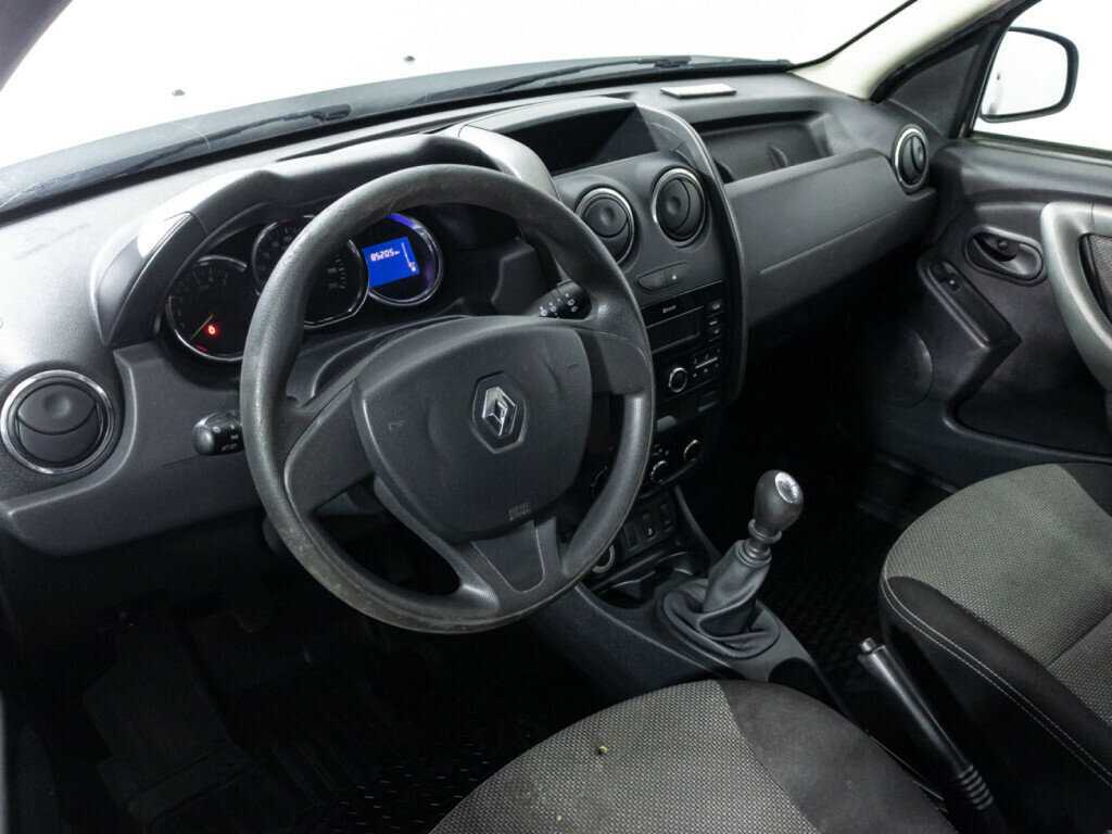 Renault Duster б/у, 2017, Механическая. Фото: #7