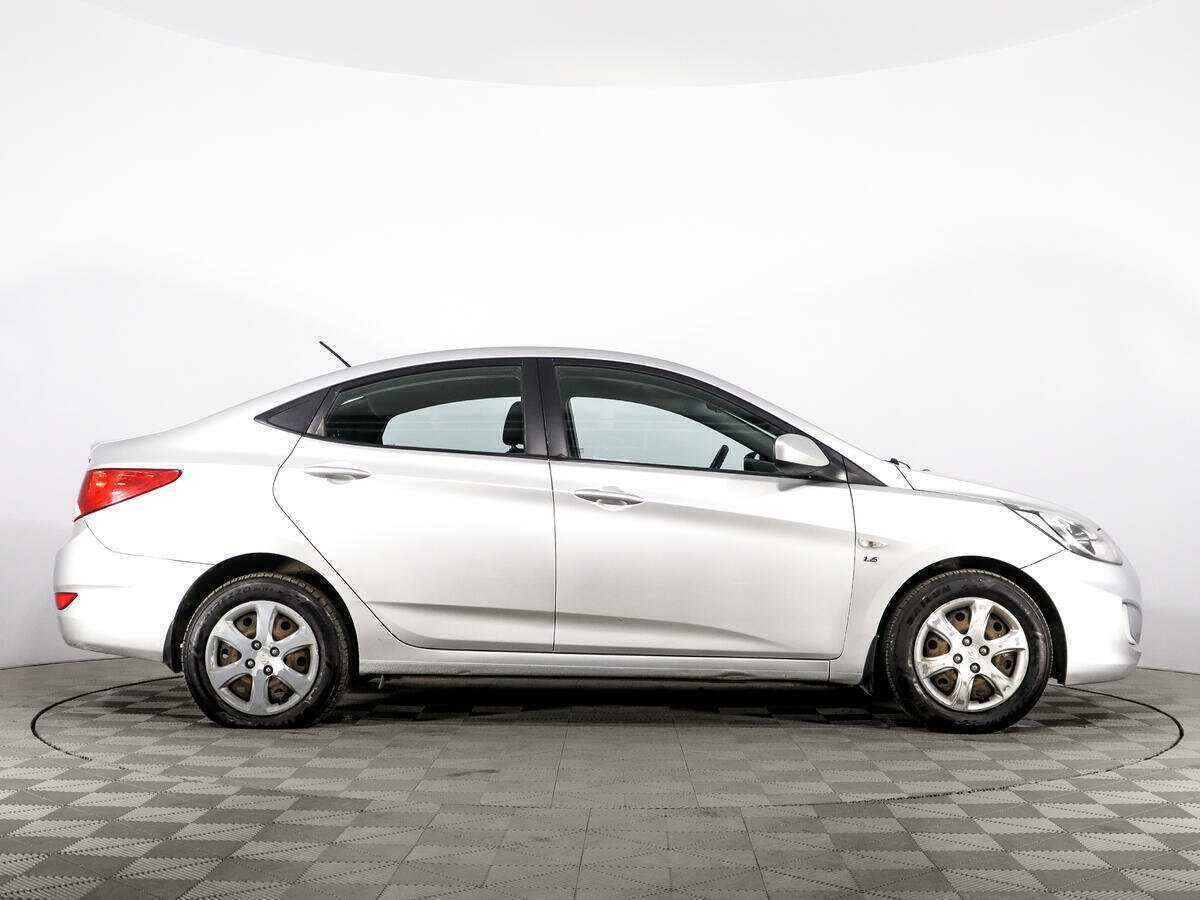 Hyundai Solaris б/у, 2013, Автоматическая. Фото: #3