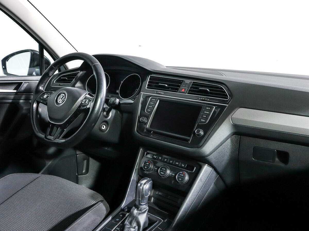 Volkswagen Tiguan б/у, 2017, Роботизированная. Фото: #8