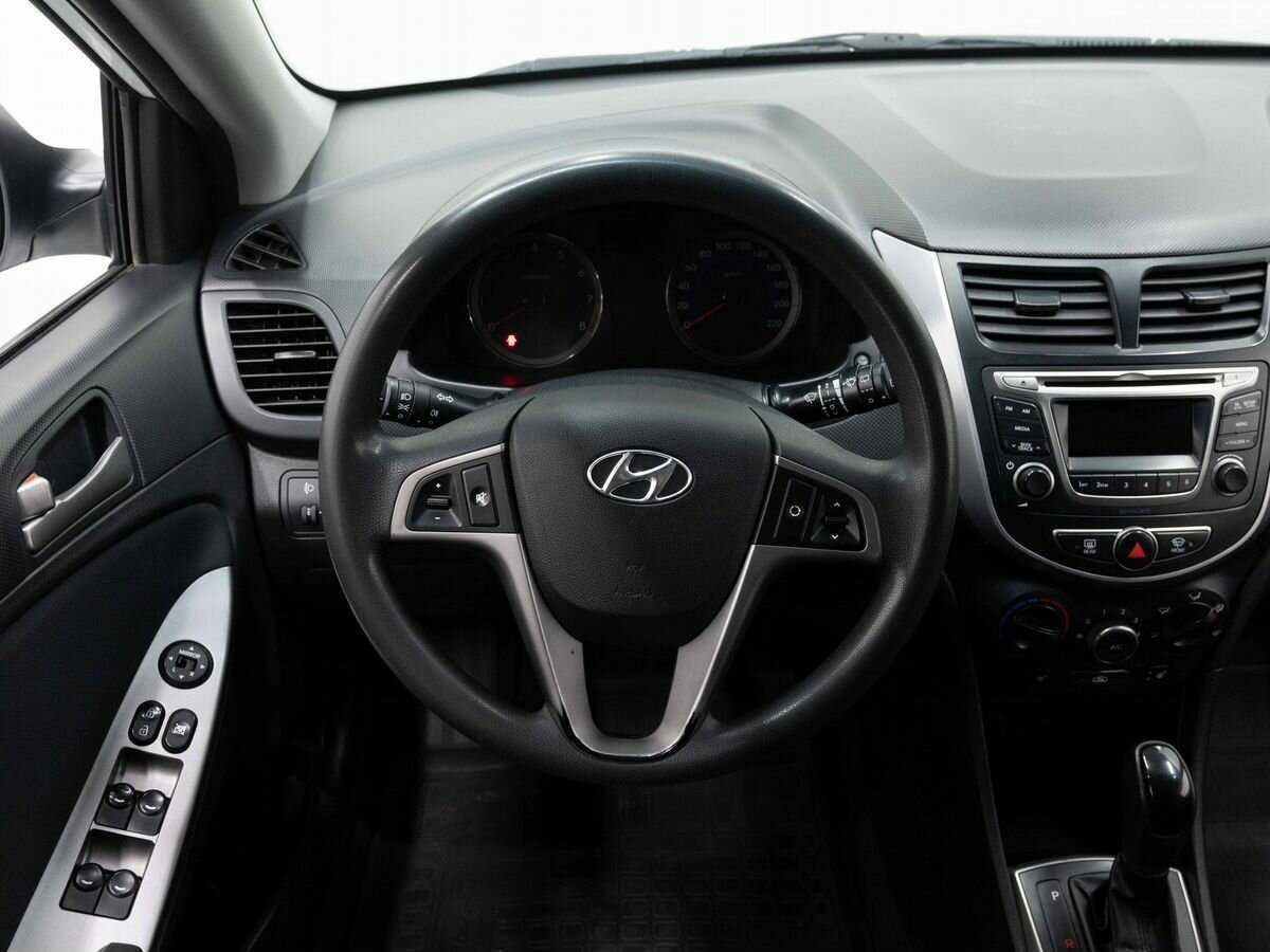 Hyundai Solaris б/у, 2015, Автоматическая. Фото: #12