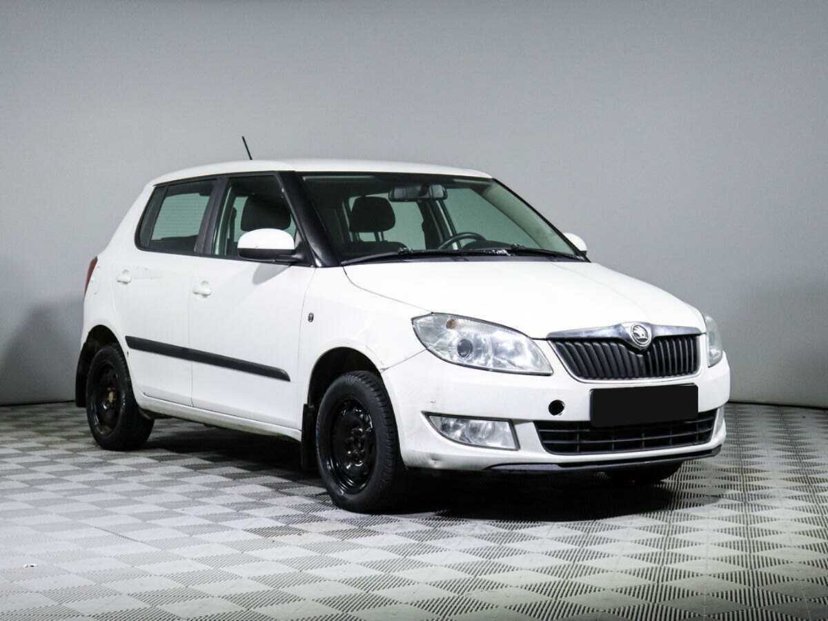 Skoda Fabia б/у, 2014, Механическая. Фото: #2
