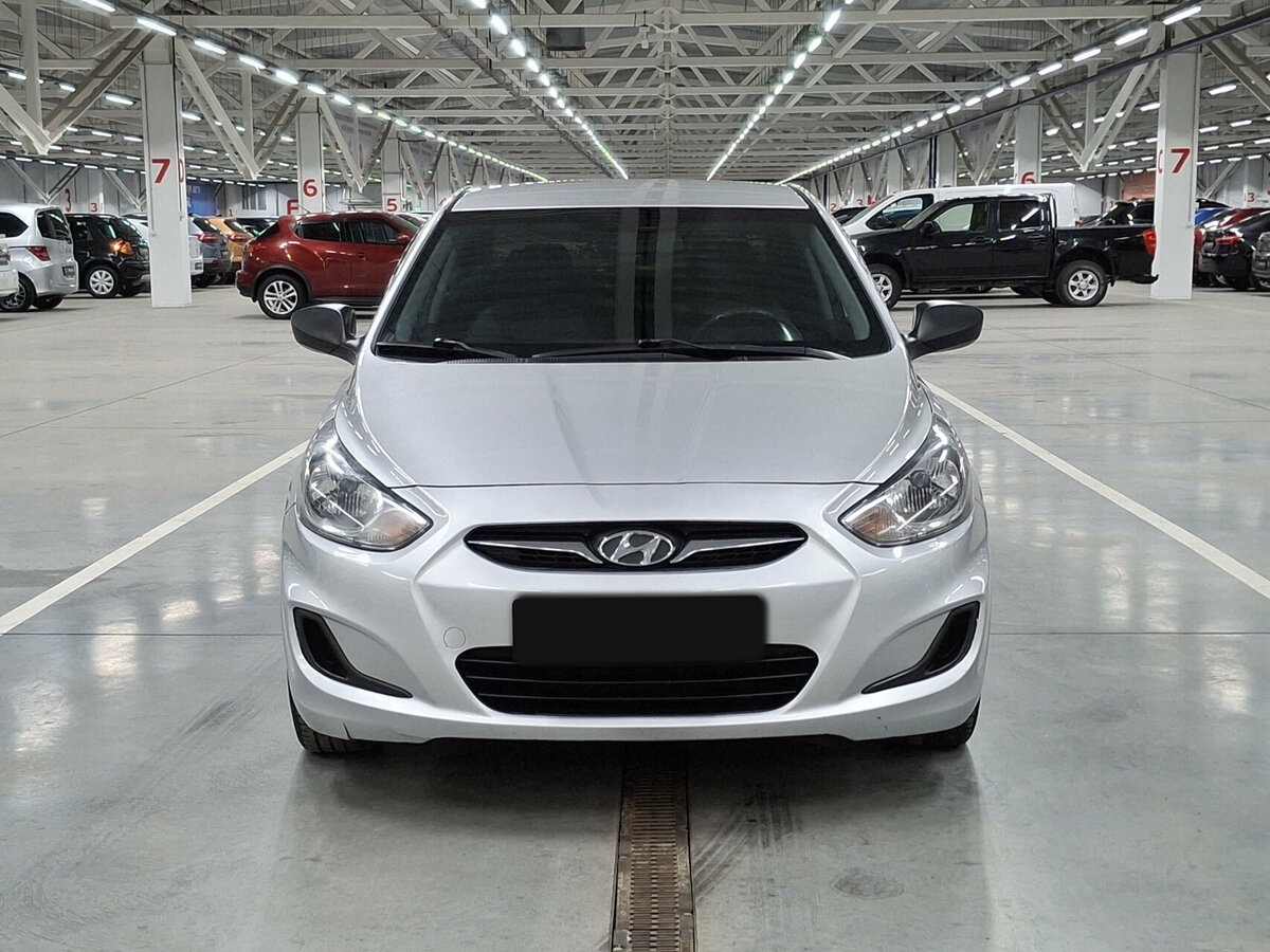 Hyundai Solaris б/у, 2014, Механическая. Фото: #1