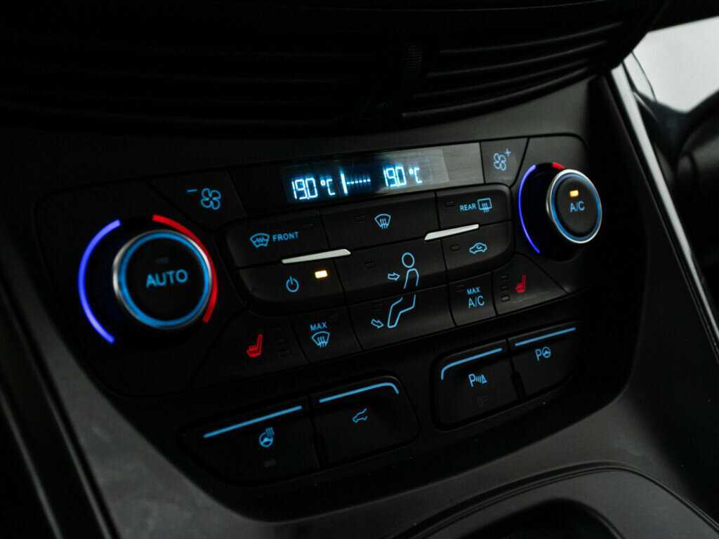 Ford Kuga б/у, 2017, Автоматическая. Фото: #14