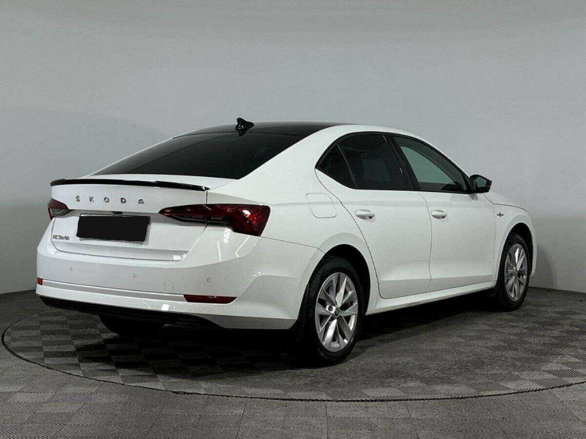Skoda Octavia б/у, 2021, Автоматическая. Фото: #3