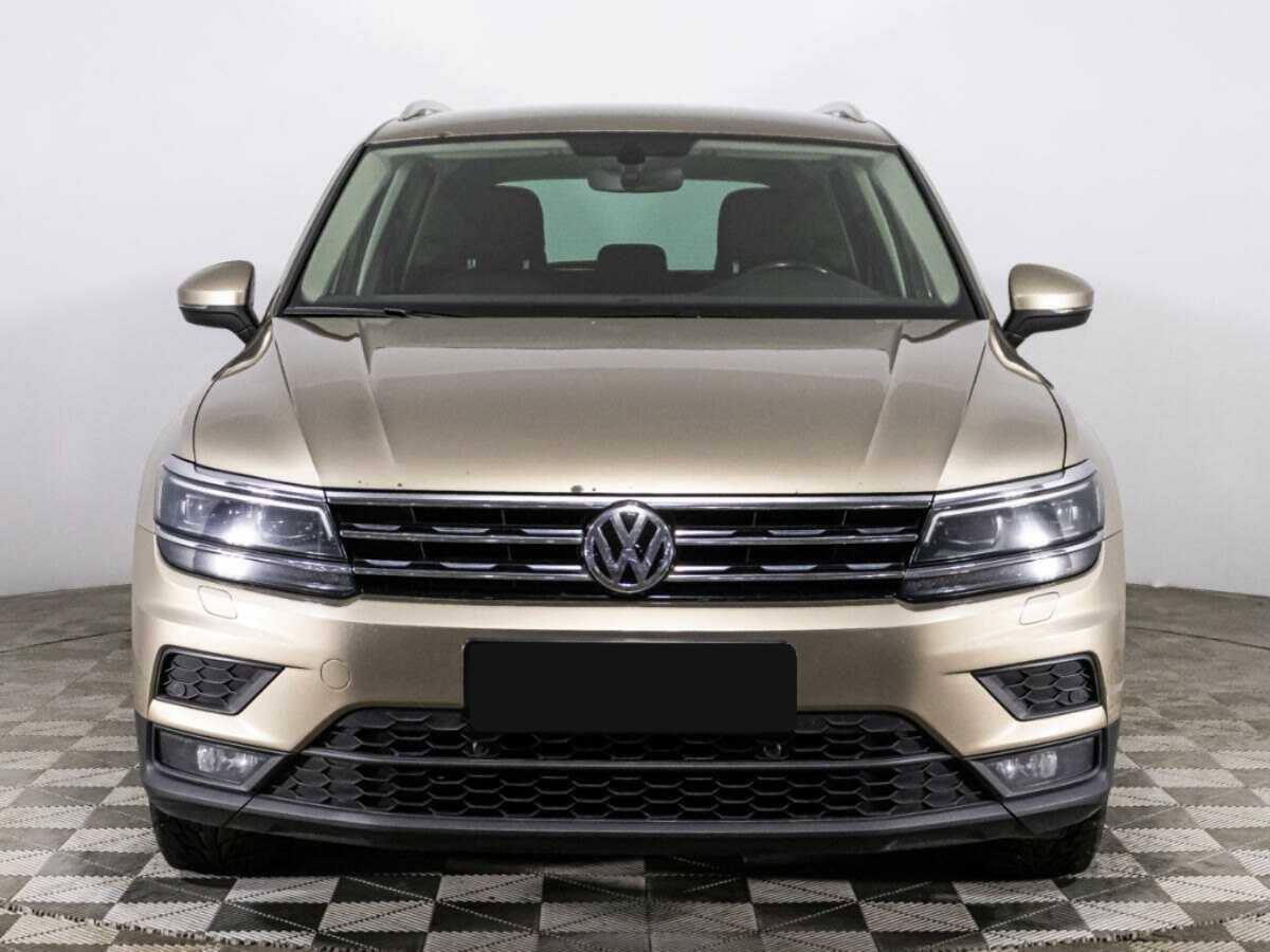 Volkswagen Tiguan б/у, 2017, Роботизированная. Фото: #1