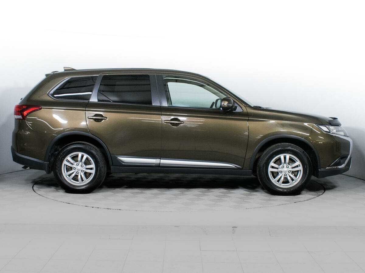 Mitsubishi Outlander б/у, 2019, Вариатор. Фото: #3