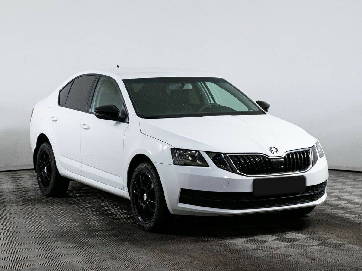 Skoda Octavia б/у, 2019, Механическая. Фото: #2