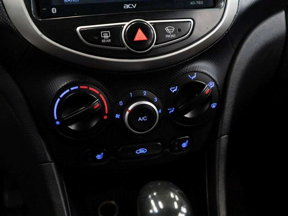 Hyundai Solaris б/у, 2013, Автоматическая. Фото: #7