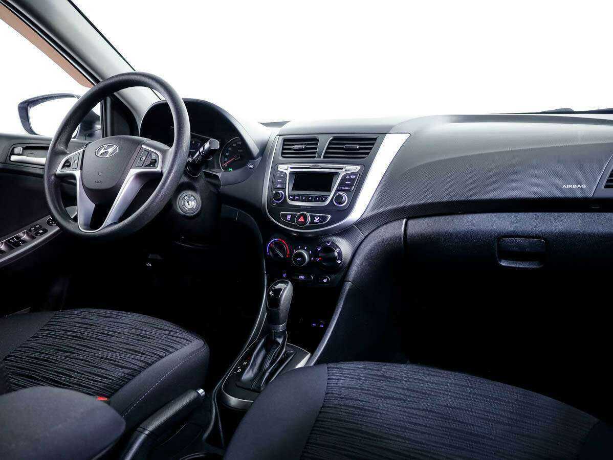 Hyundai Solaris б/у, 2015, Автоматическая. Фото: #8
