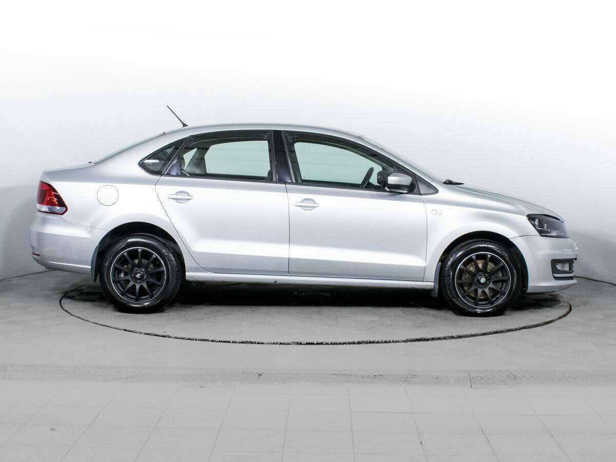 Volkswagen Polo б/у, 2016, Автоматическая. Фото: #3