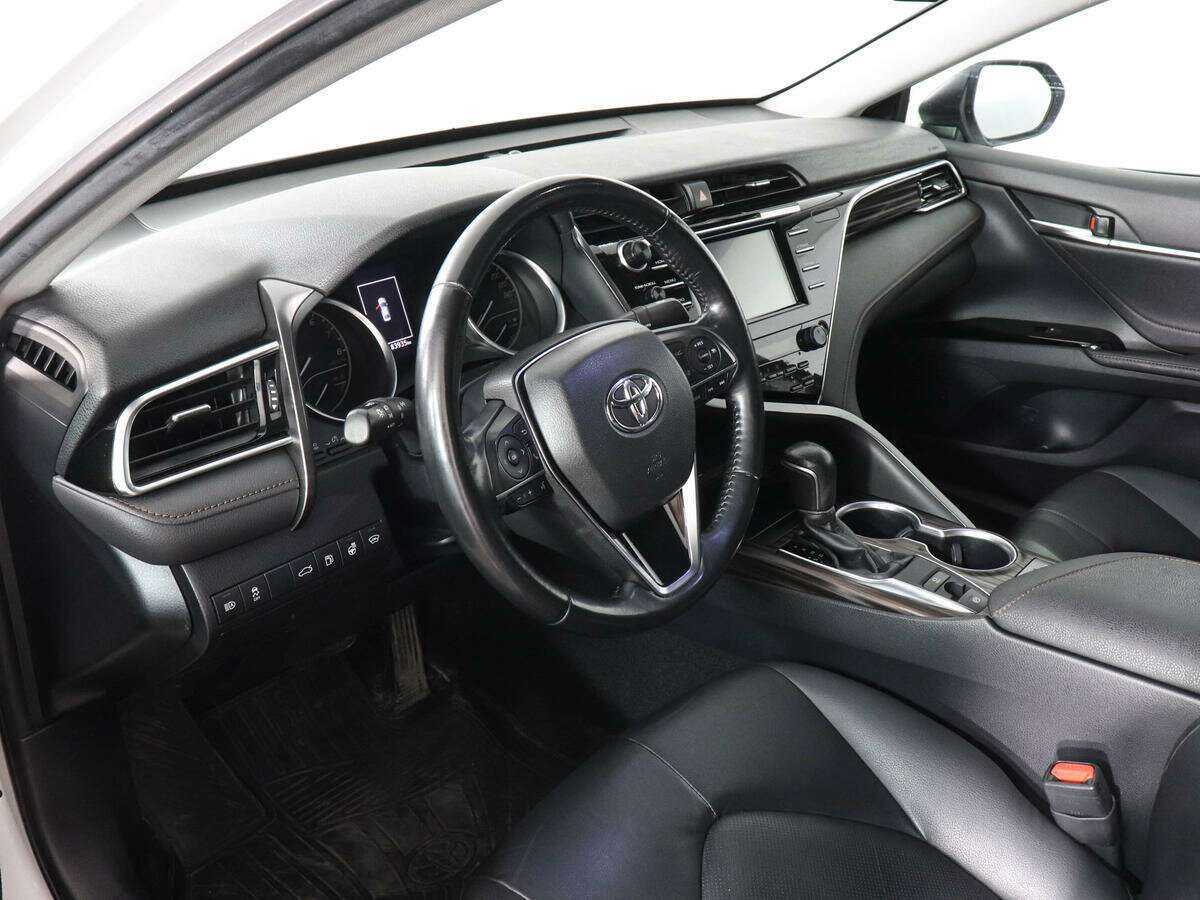 Toyota Camry б/у, 2019, Автоматическая. Фото: #7