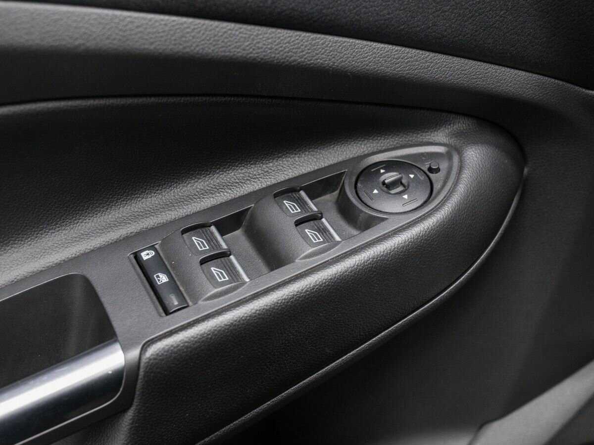 Ford Kuga б/у, 2015, Автоматическая. Фото: #12