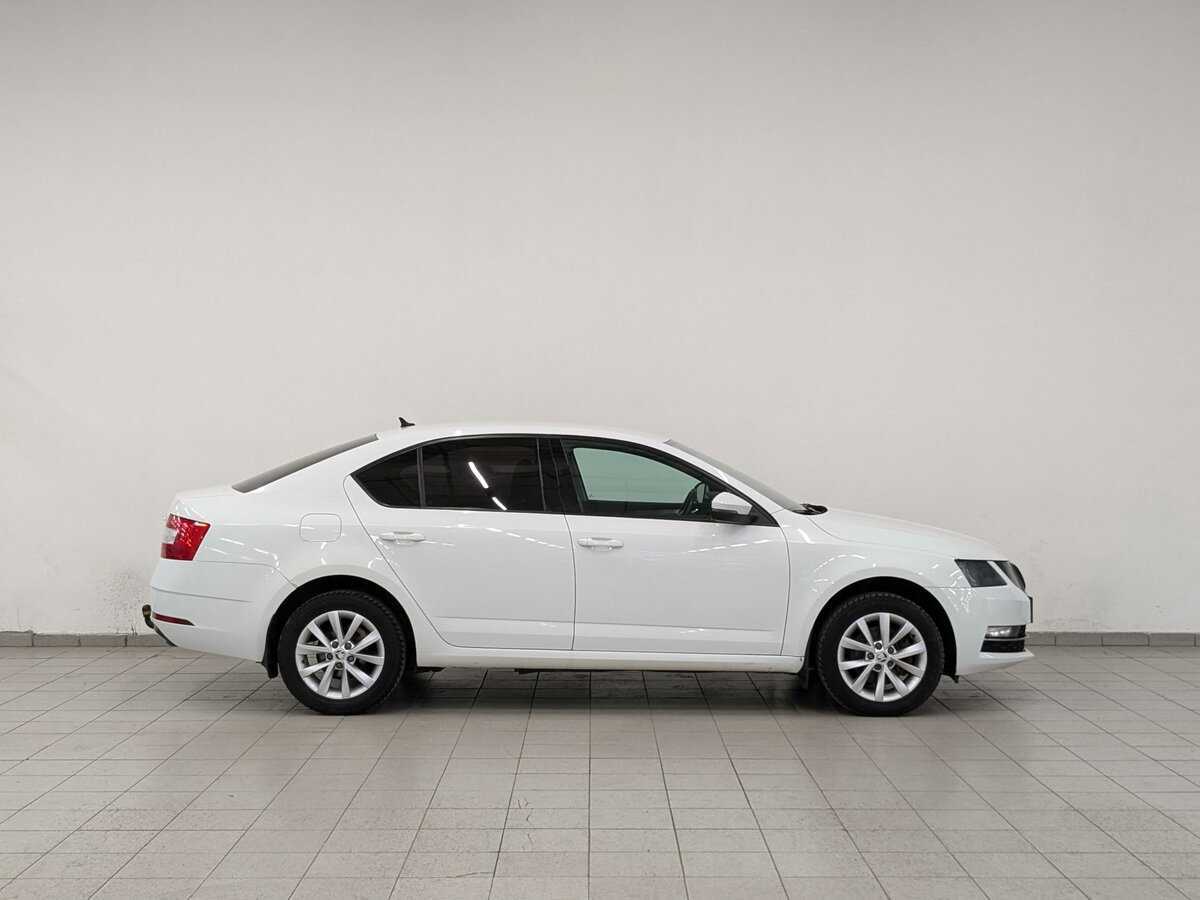Skoda Octavia б/у, 2017, Автоматическая. Фото: #3
