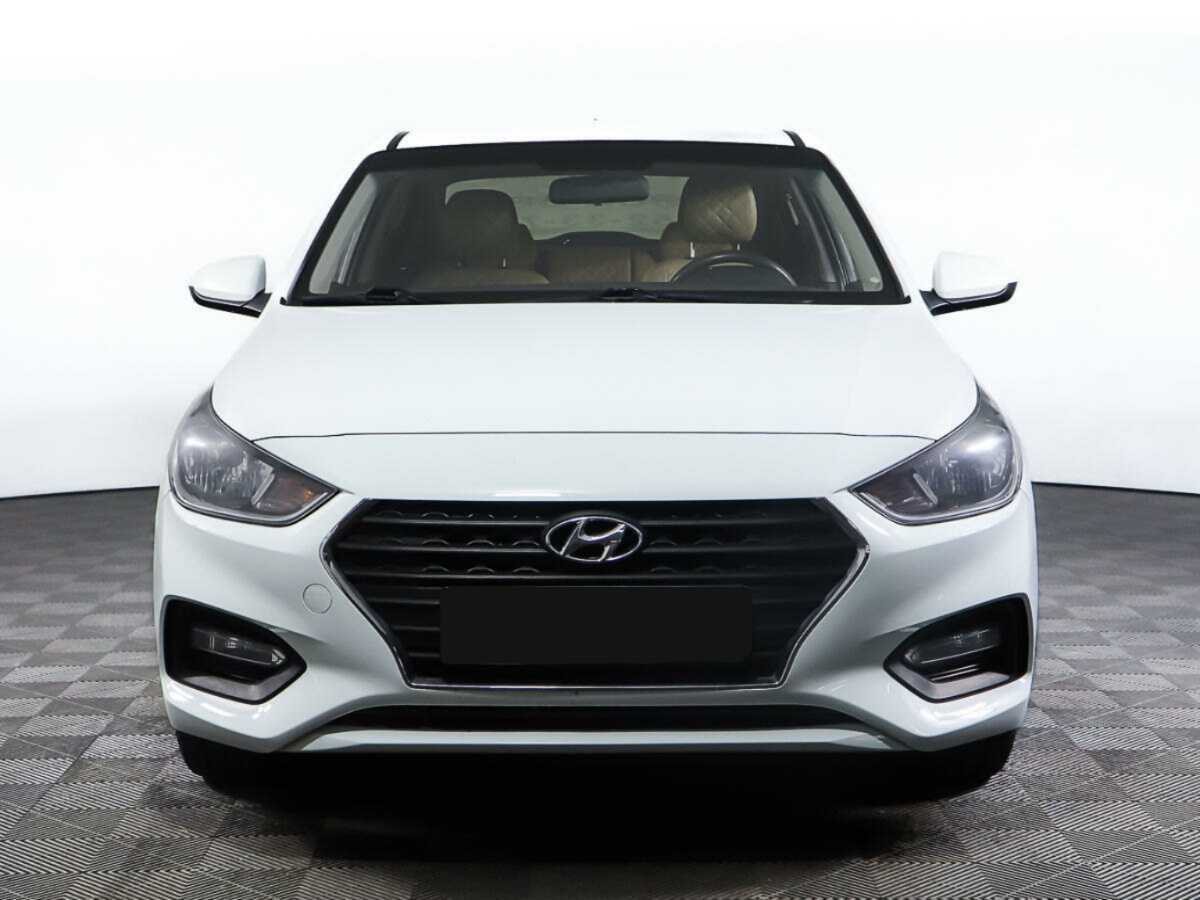 Hyundai Solaris б/у, 2018, Механическая. Фото: #1