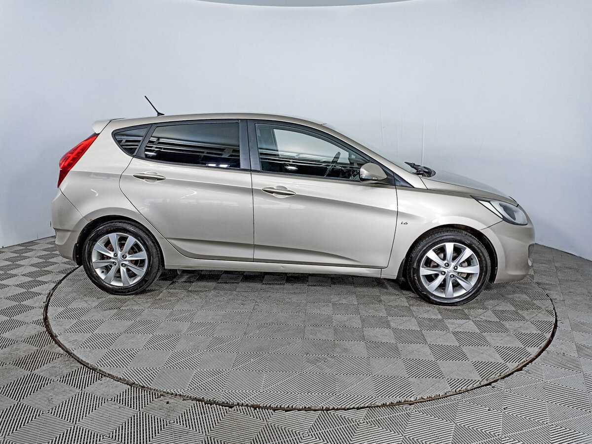 Hyundai Solaris б/у, 2012, Автоматическая. Фото: #3
