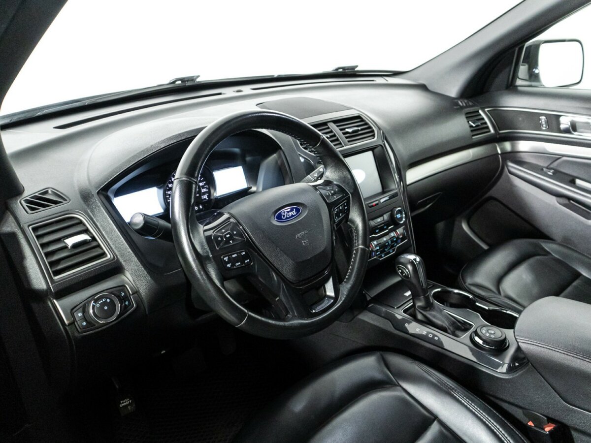 Ford Explorer б/у, 2019, Автоматическая. Фото: #8