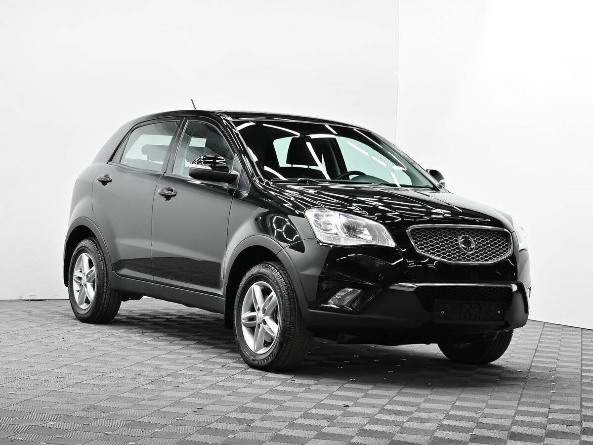 SsangYong Actyon б/у, 2013, Автоматическая. Фото: #1