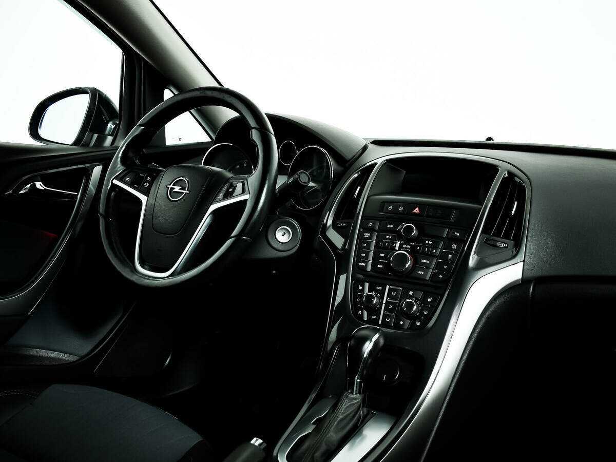 Opel Astra б/у, 2013, Автоматическая. Фото: #8