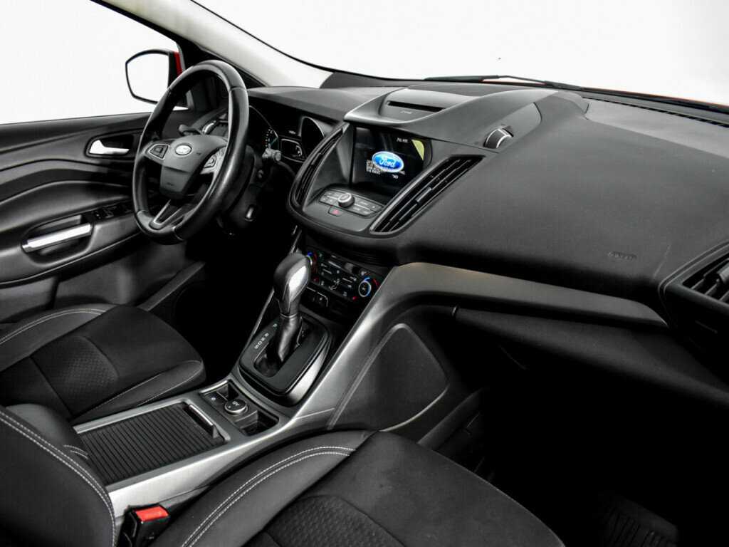 Ford Kuga б/у, 2017, Автоматическая. Фото: #10