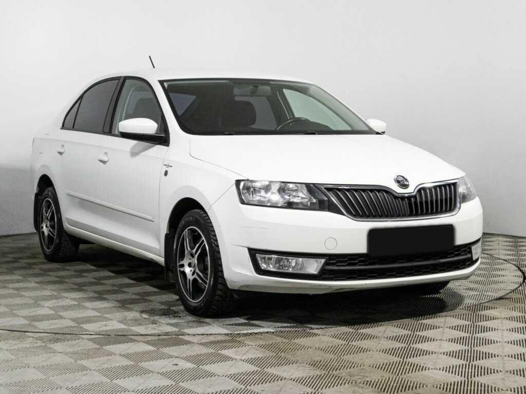 Skoda Rapid б/у, 2016, Автоматическая. Фото: #2