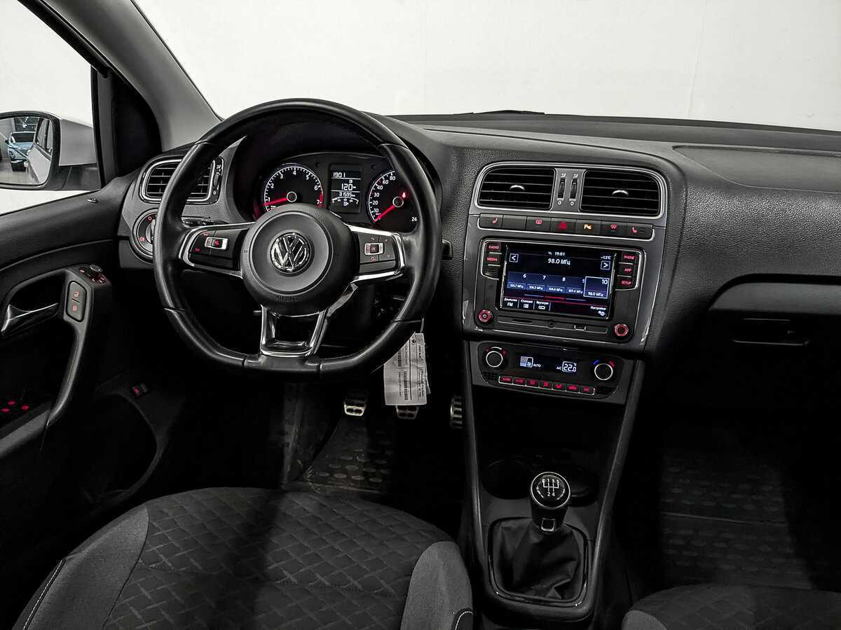 Volkswagen Polo б/у, 2018, Механическая. Фото: #29