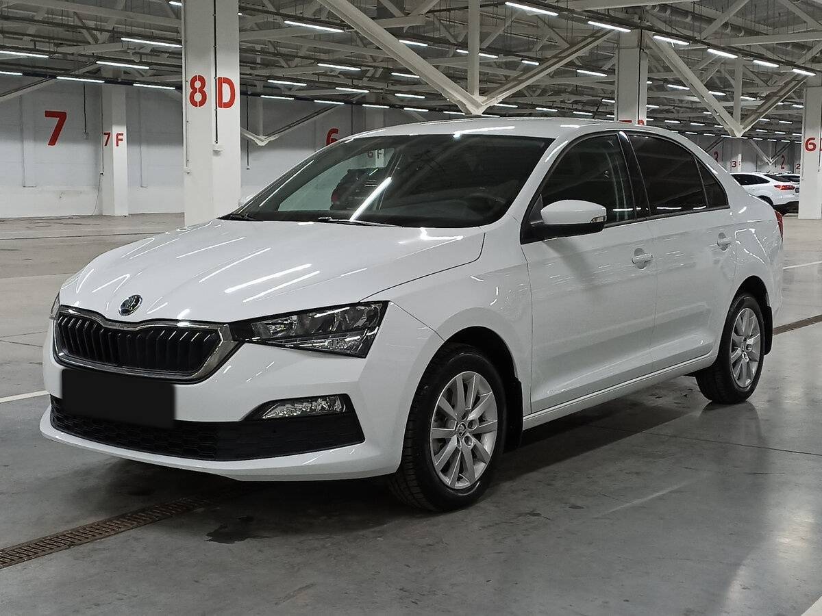 Skoda Rapid б/у, 2022, Роботизированная. Посмотреть фото