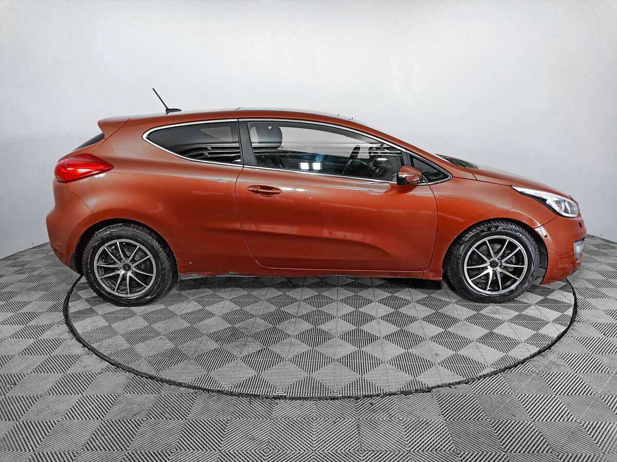 Kia Ceed б/у, 2013, Автоматическая. Фото: #3