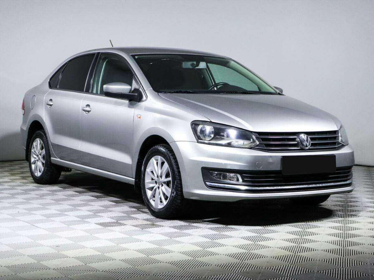 Volkswagen Polo б/у, 2017, Автоматическая. Фото: #2