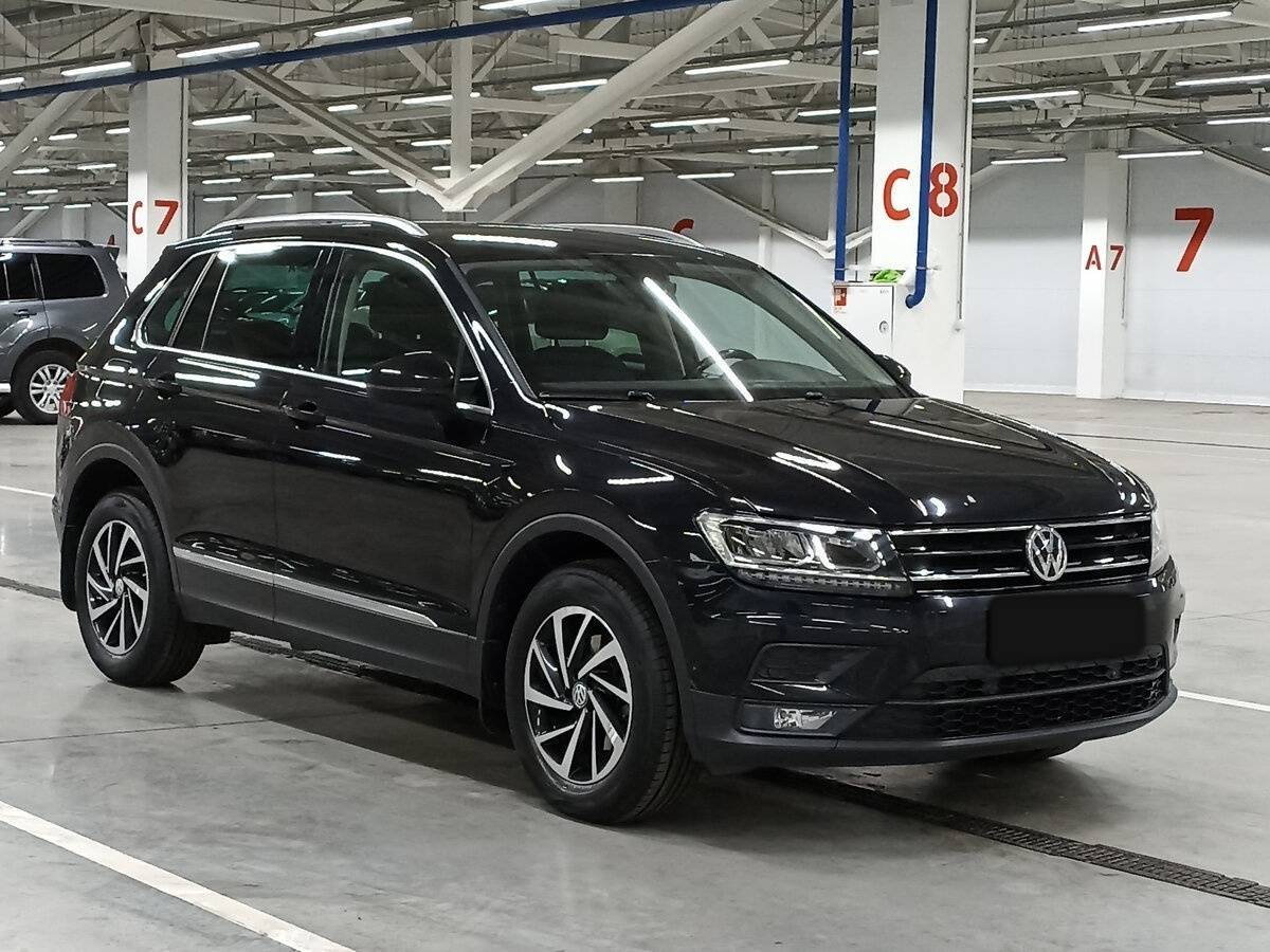 Volkswagen Tiguan б/у, 2018, Роботизированная. Фото: #2