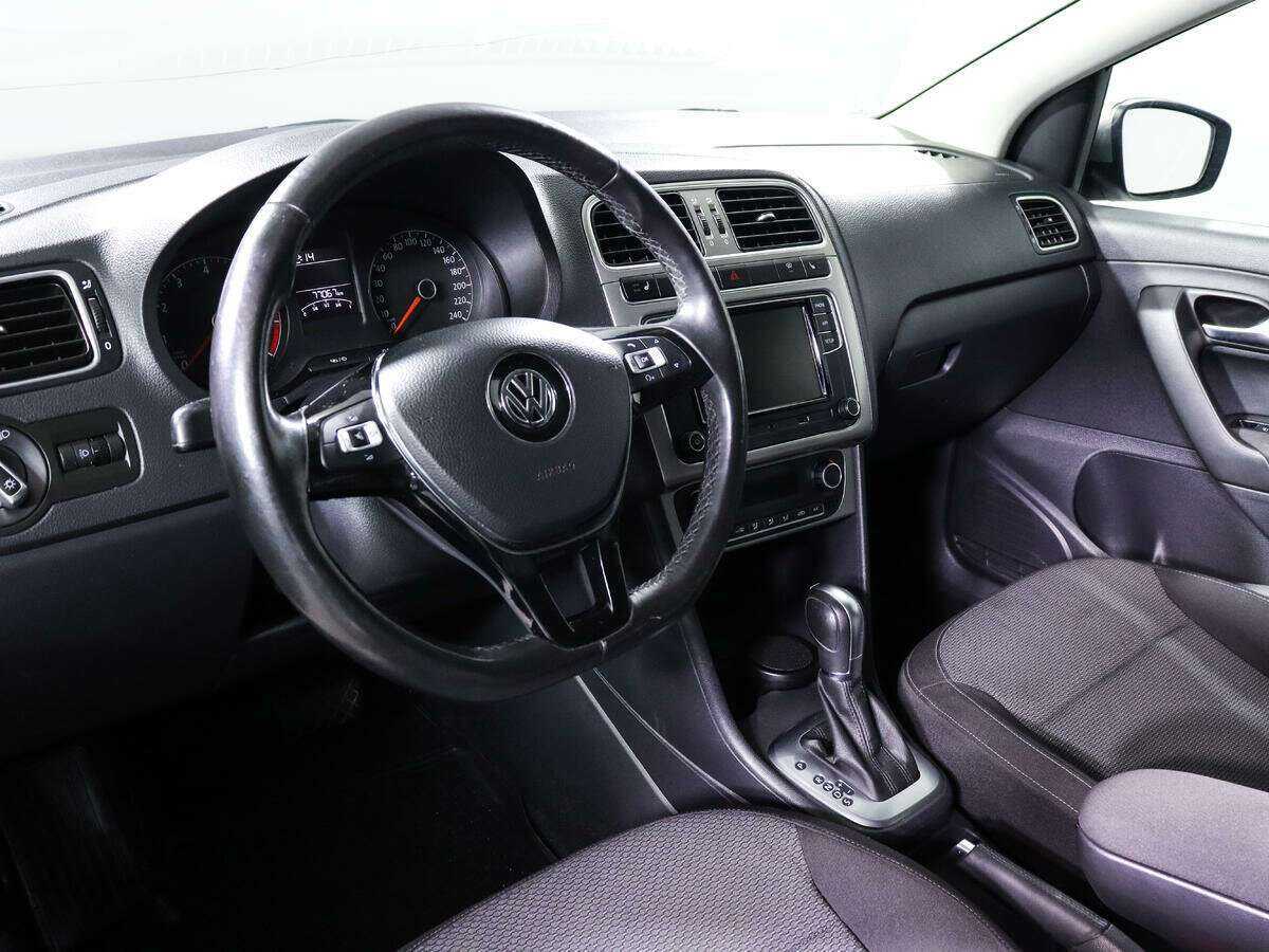 Volkswagen Polo б/у, 2017, Автоматическая. Фото: #12