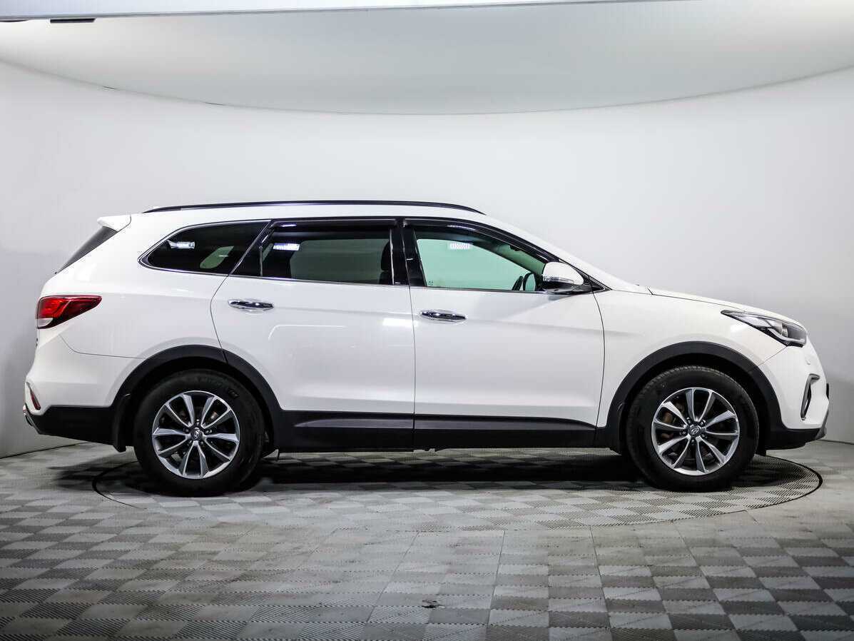 Hyundai Santa Fe б/у, 2017, Автоматическая. Фото: #2