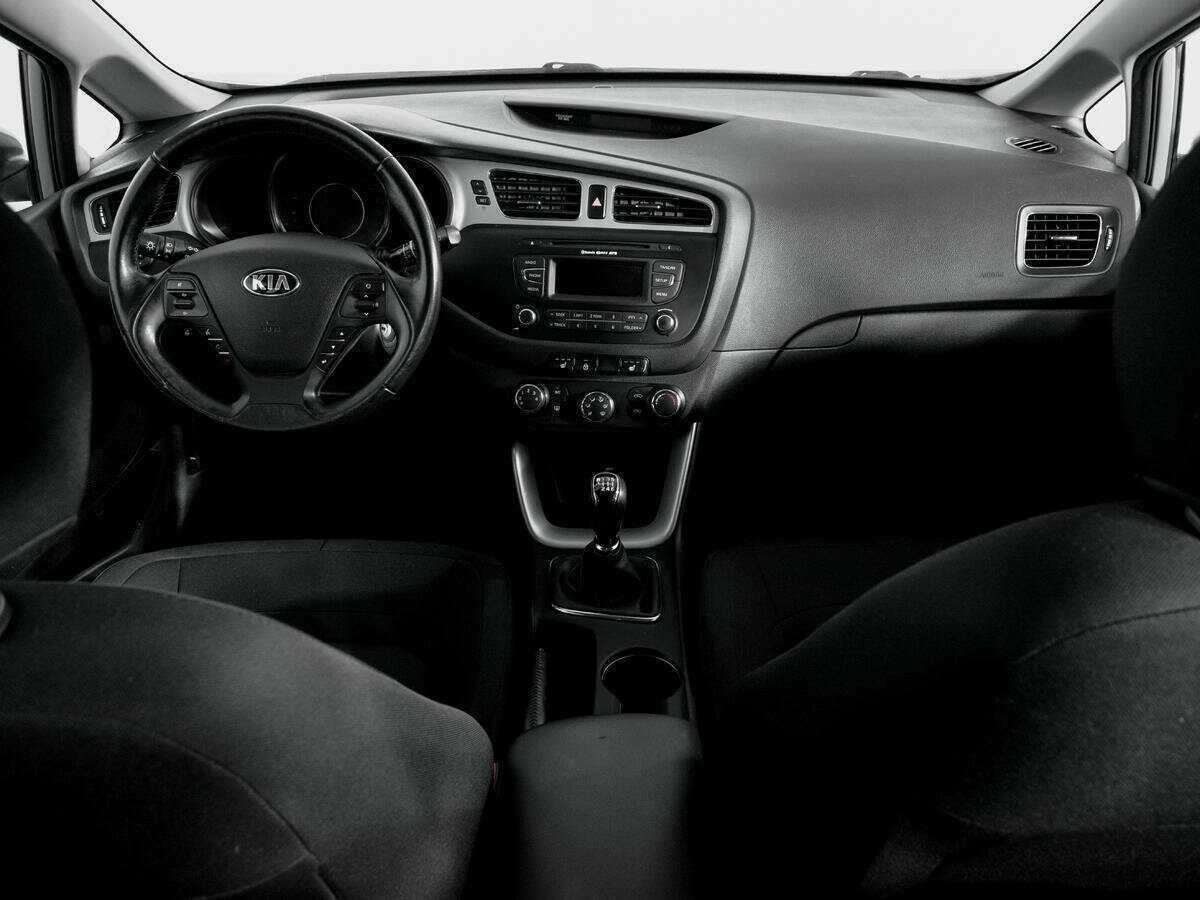 Kia Ceed б/у, 2015, Механическая. Фото: #11
